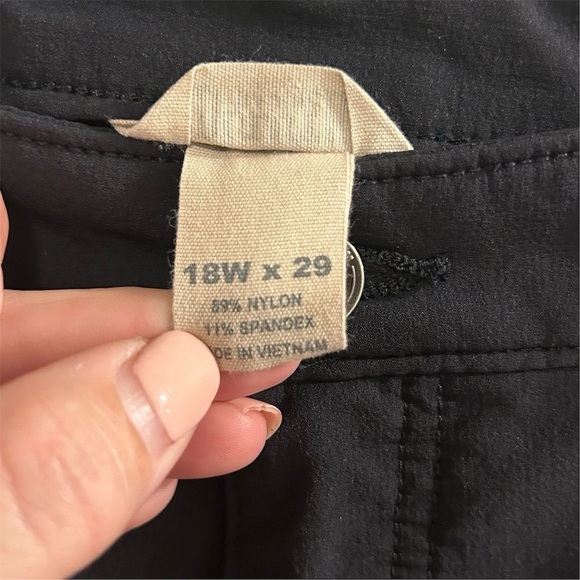 Duluth Trading Co Black Plus Size Pants - Picture 5 of 9